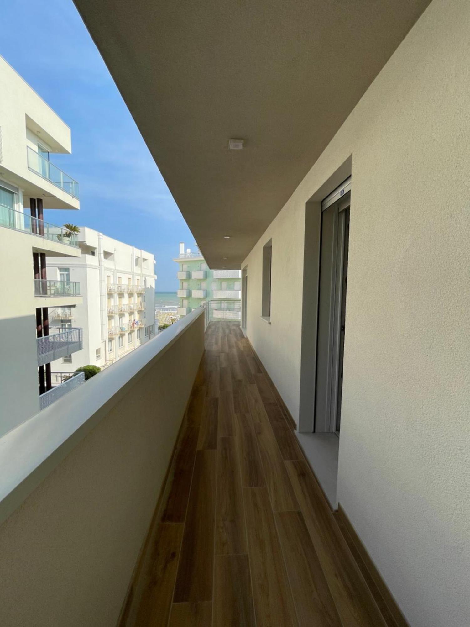 Marina Dream Beach Apartments With Sea View Terrace - Agenzia Cocal Καόρλε Εξωτερικό φωτογραφία