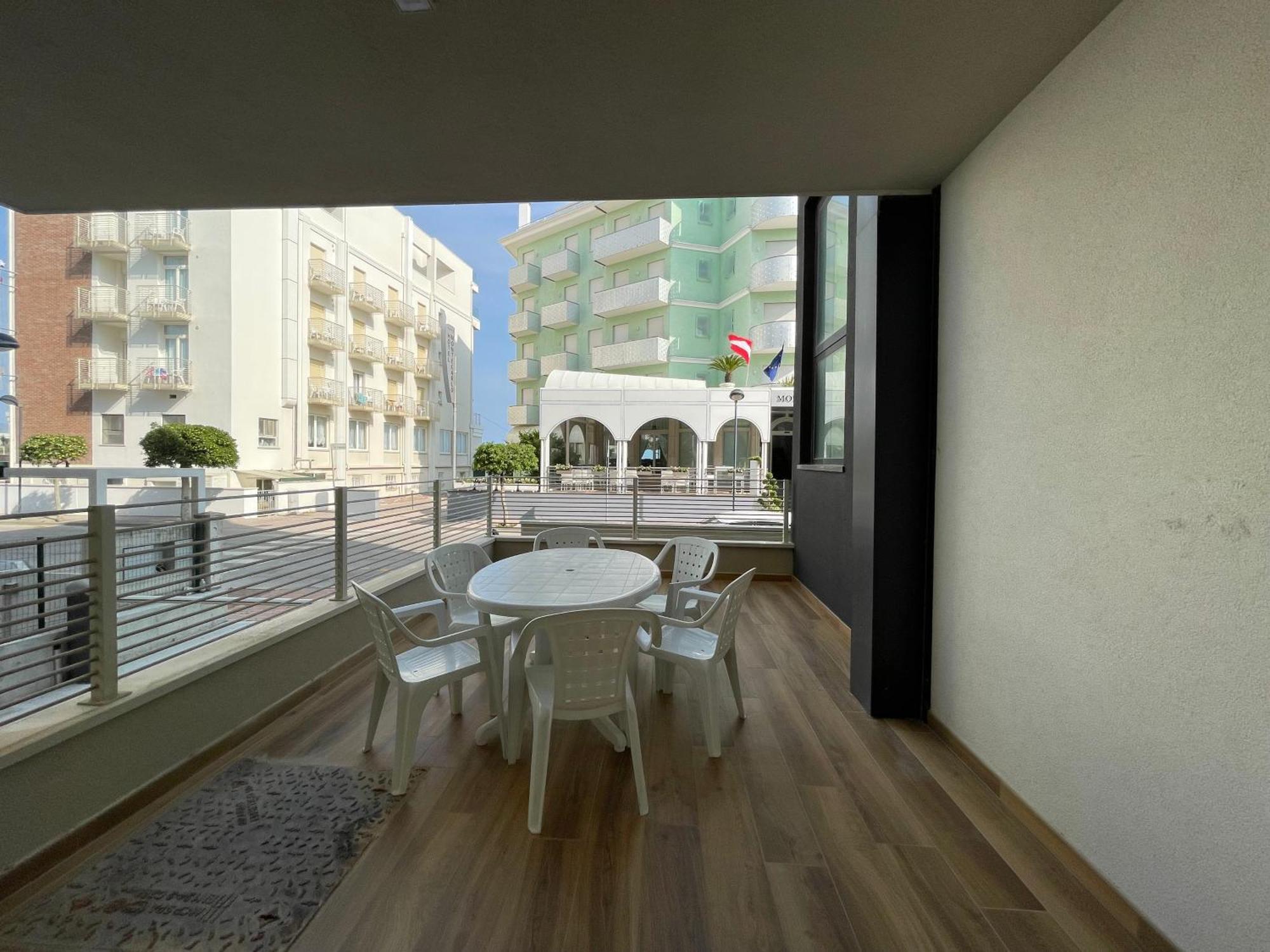 Marina Dream Beach Apartments With Sea View Terrace - Agenzia Cocal Καόρλε Εξωτερικό φωτογραφία